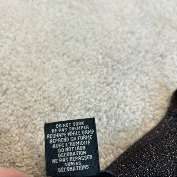 J Michaels metallic bronze brown glitter V-neck tank top knit blouse Sz L - Picture 7 of 11